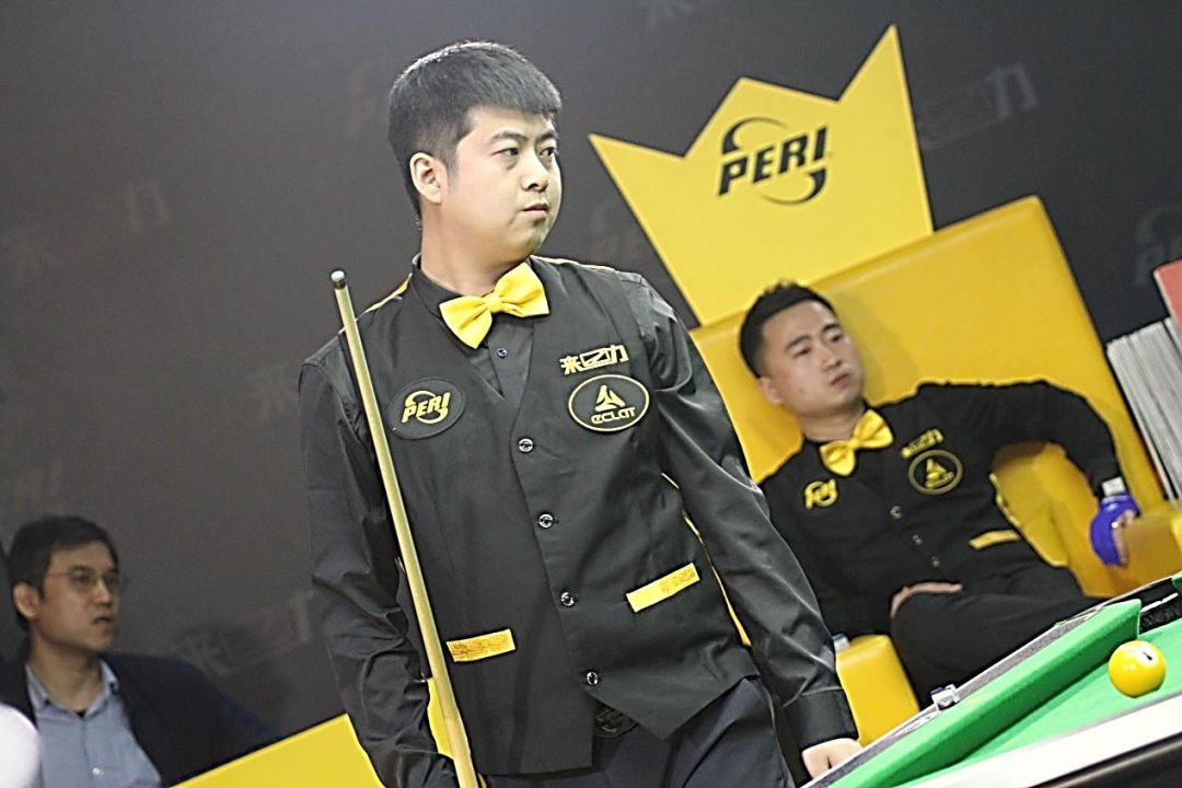 在分析比赛 在分析比赛