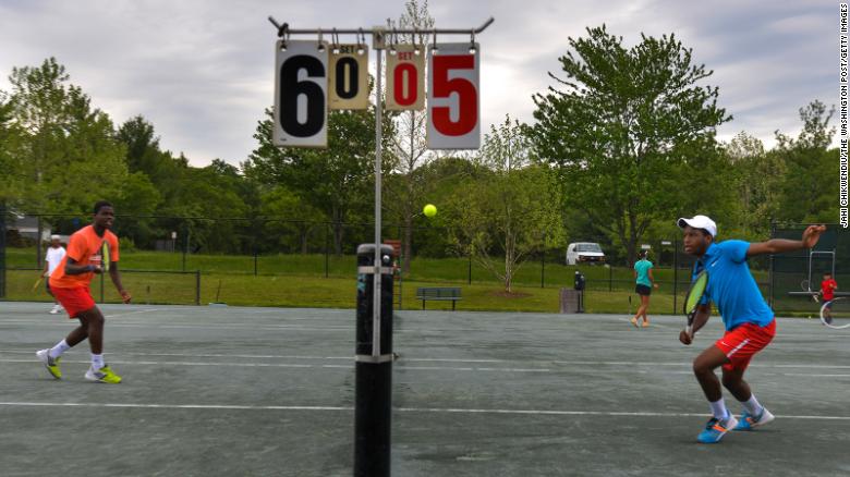 0万美元 0万美元